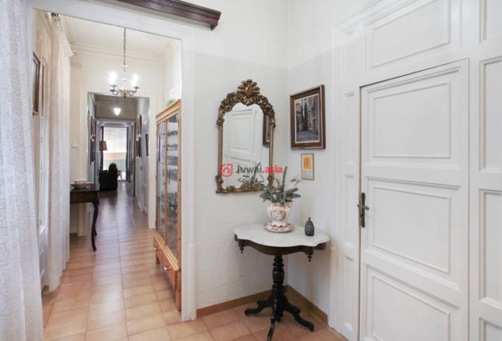 西班牙的房产,Calle Escudellers Blancs , 16,编号27797104