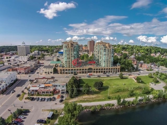 加拿大安大略省巴里1卧1卫的房产