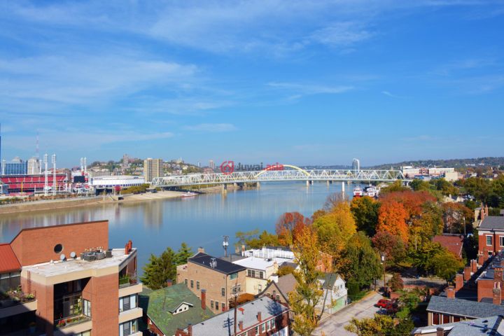 美国肯塔基州柯温顿3卧4卫的房产