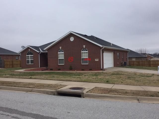 美国阿肯色州本顿维3卧2卫的房产